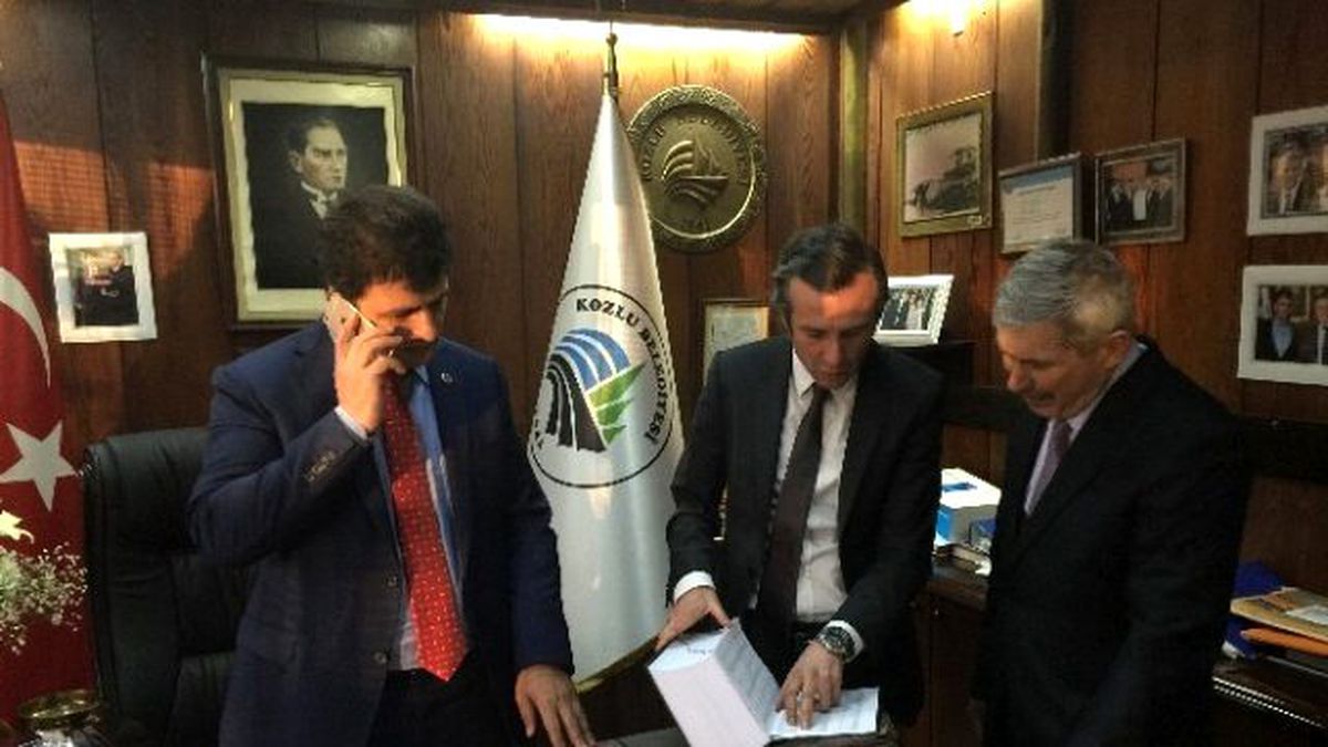 Dr. Hasan Özgür Özen\'den AK Parti İl Başkanlığına Ziyaret