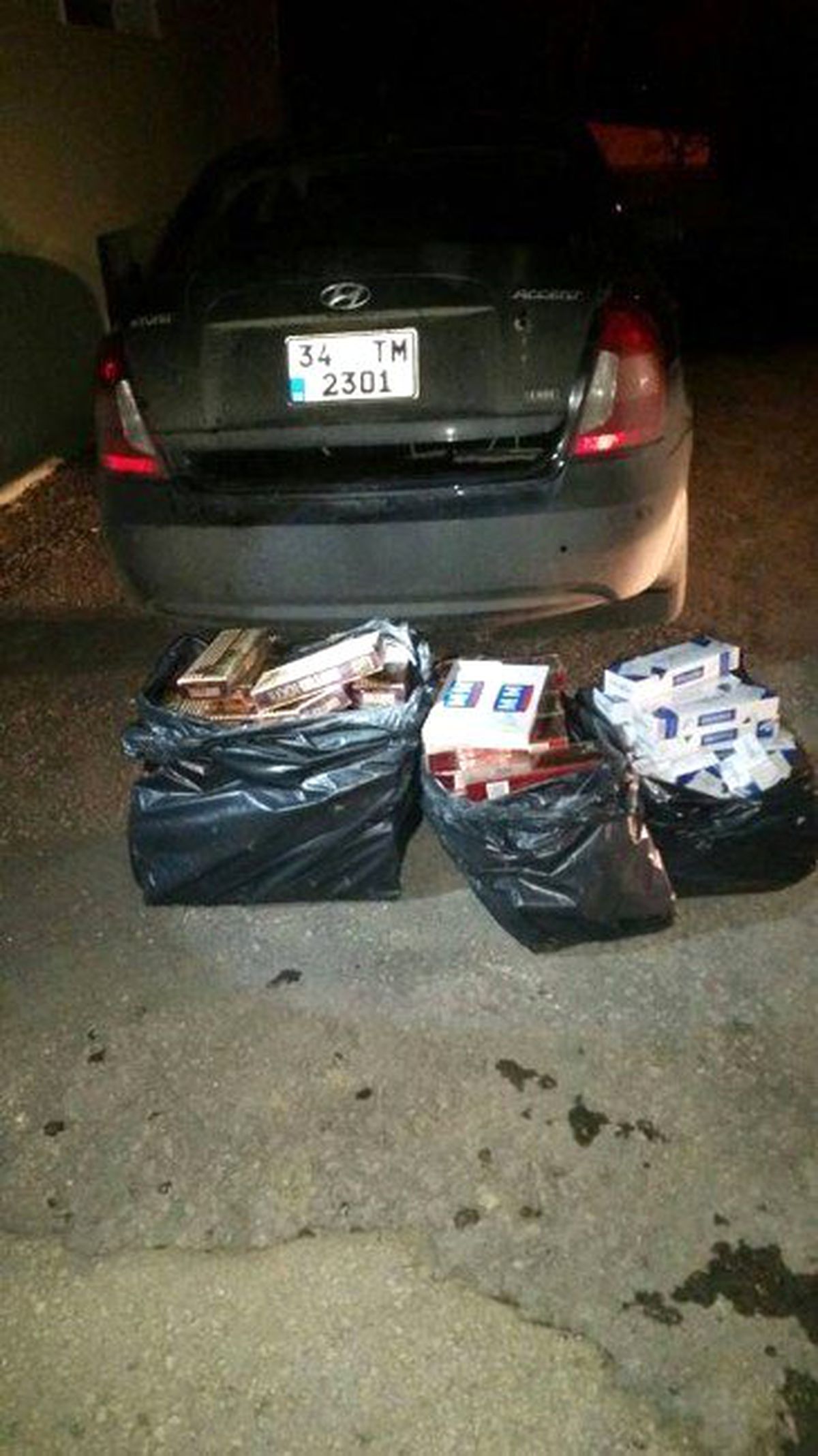 Edirne\'de Jandarmadan Kaçak Sigara Operasyonu