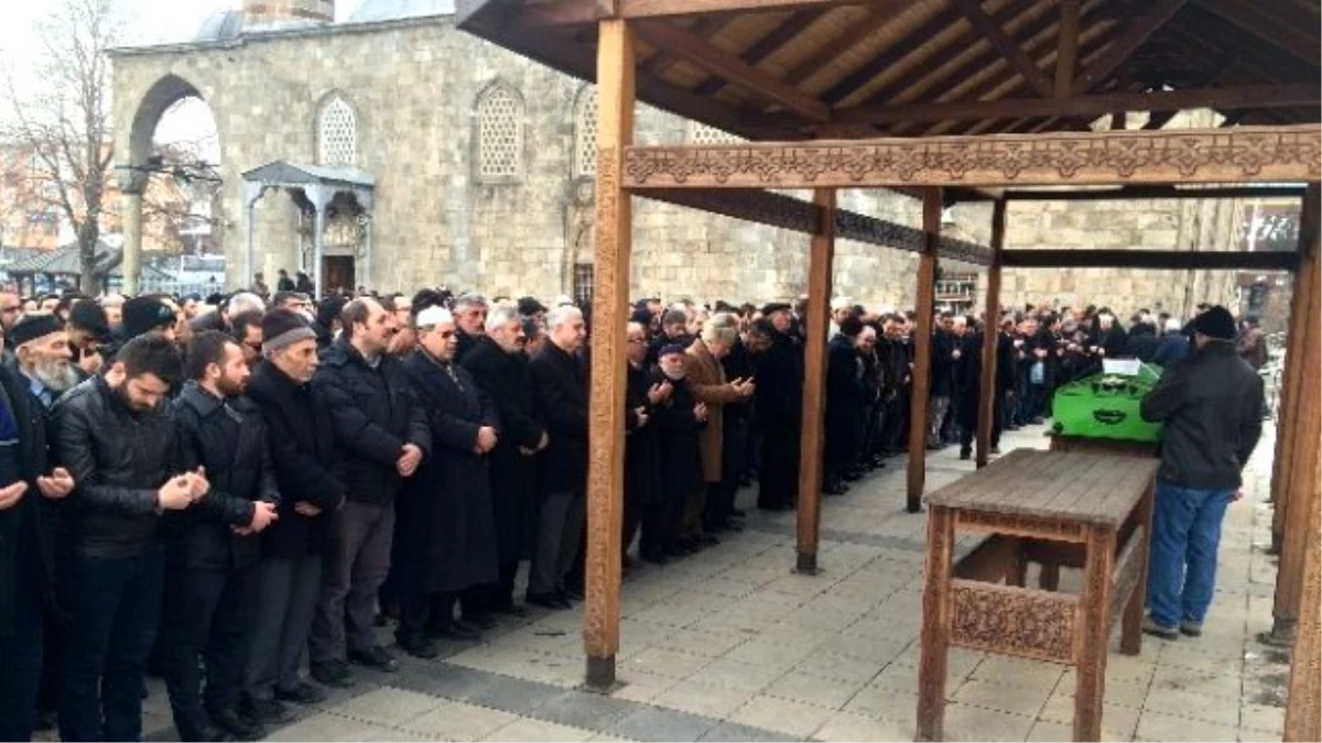 Erzurum Ulemasından Yunus Kaya Toprağa Verildi