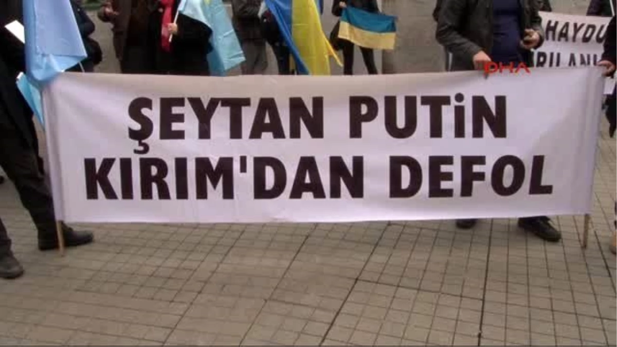 Kırım ve Ukraynalılar Ortak Protesto Gösterisi Yaptı