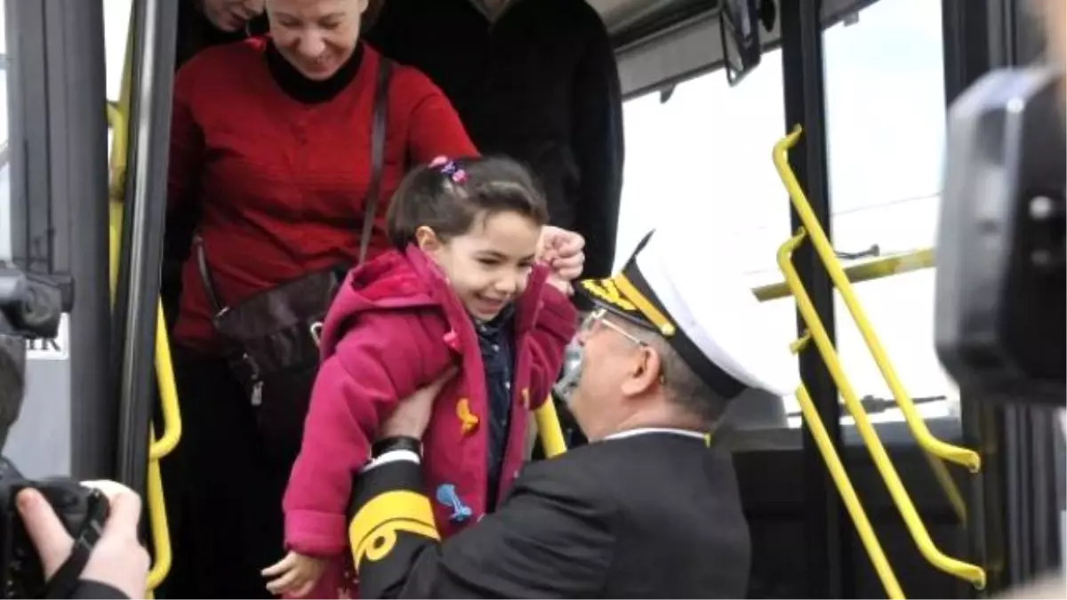 Korumaya Muhtaç Çocuklar Donanma Gemilerinde