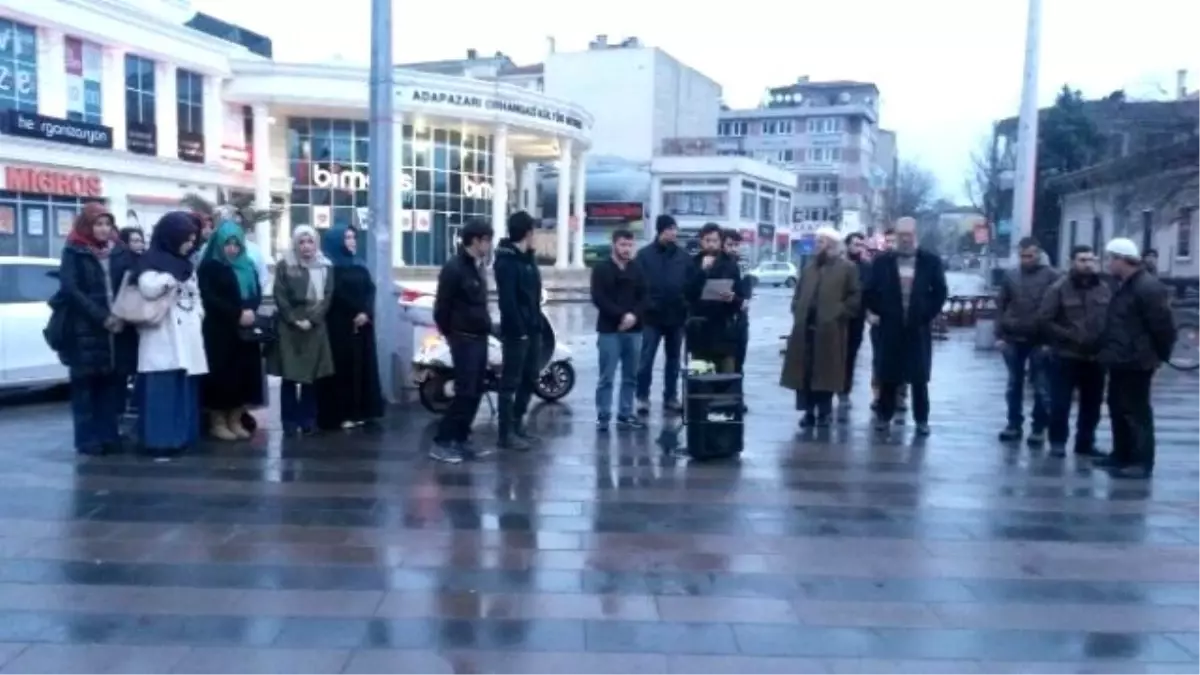 Sakaryalı Gençler Sabah Namazında Buluşup 28 Şubat\'ı Protesto Ettiler