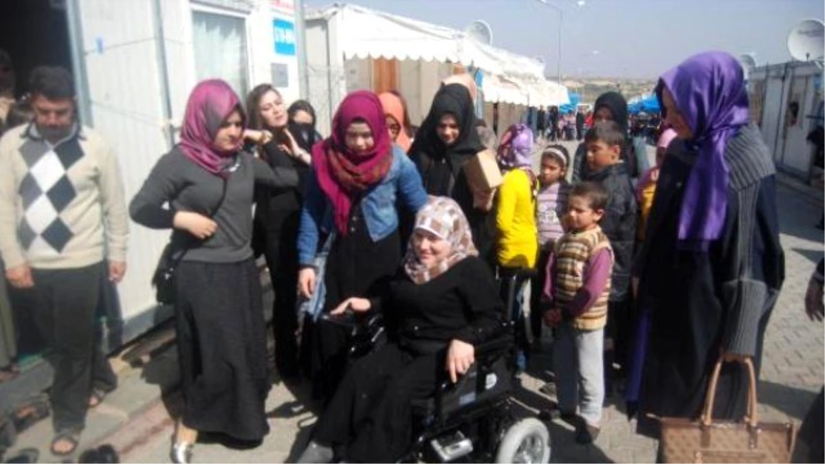 Türgev\'den 20 Engelli Suriyeliye Akülü Sandalye