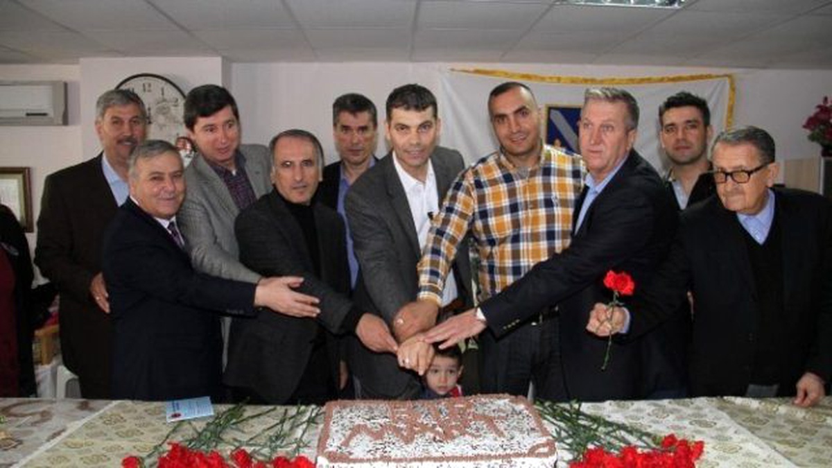 Adana\'da Boşnaklar Bağımsızlık Günü\'nde Buluştu