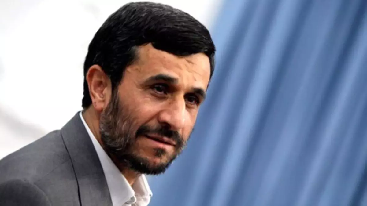 Ahmedinejad, Türkçe Şiir Okudu, Ayakta Alkışlandı