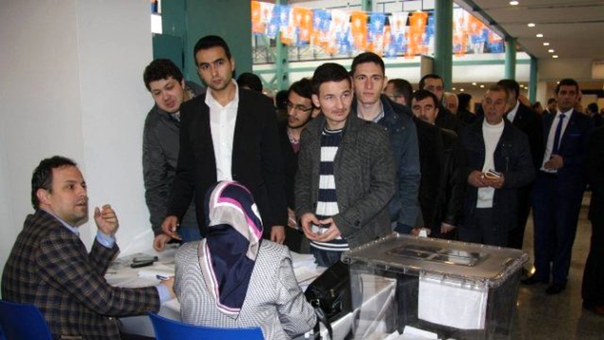 AK Parti Genel Başkan Yardımcısı Erdem: "Çözüm Sürecini Bu Seçimde AK Parti\'nin Sandıktan Alacağı...
