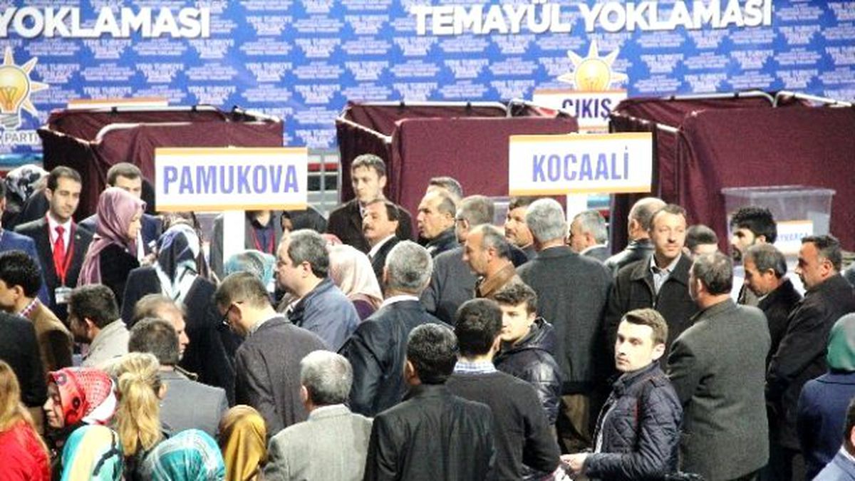 AK Parti Sakarya İl Başkanlığı\'nda Temayül Yoklaması