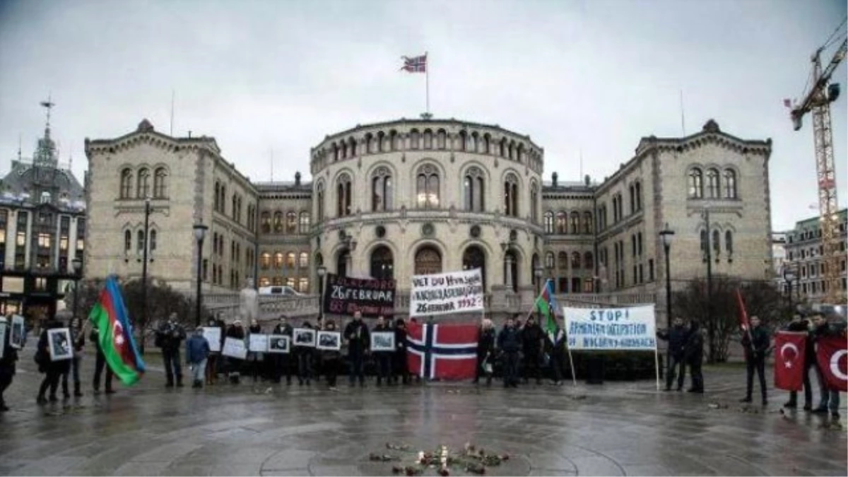 Hocalı Katliamı Oslo\'da Protesto Edildi