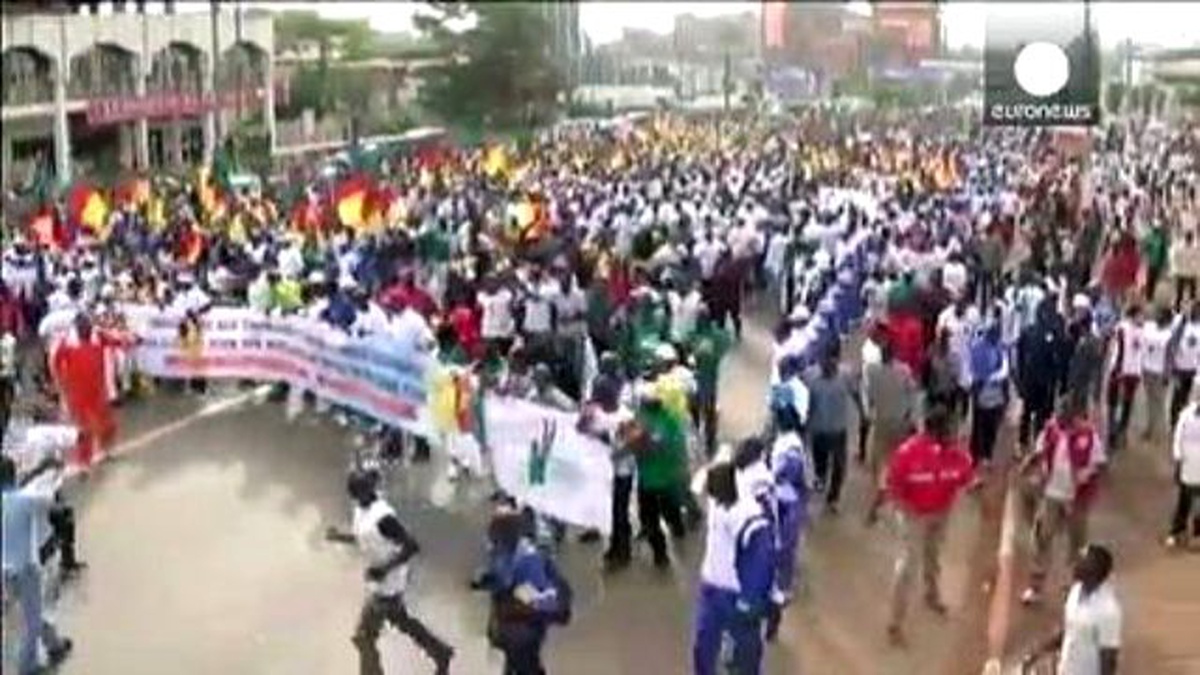 Kamerun\'da Boko Haram Karşıtı Yürüyüş
