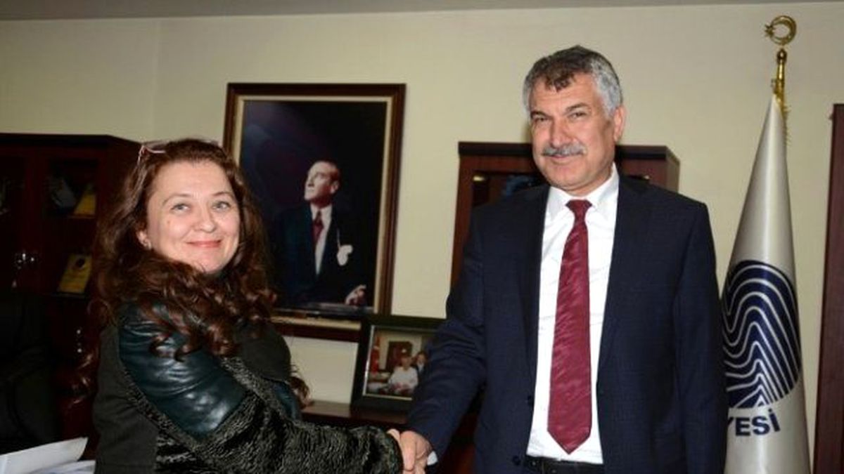 Karalar\'dan Hekimlere Destek