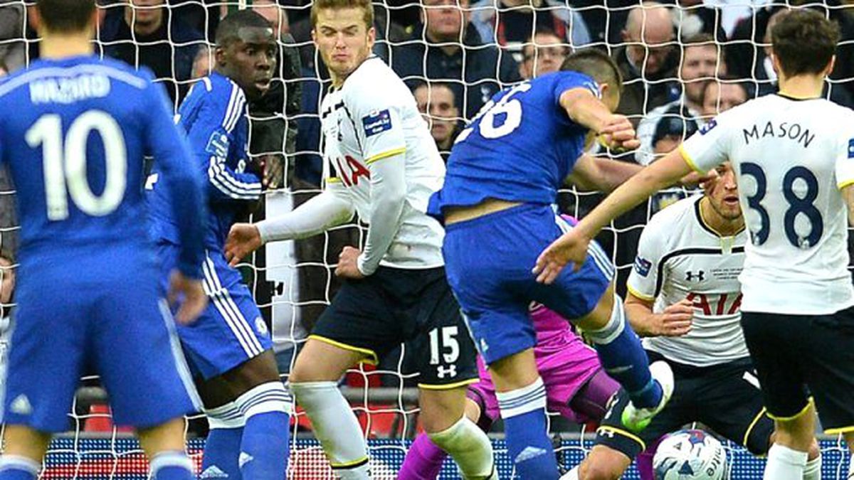 Lig Kupası Chelsea\'nin: 2-0