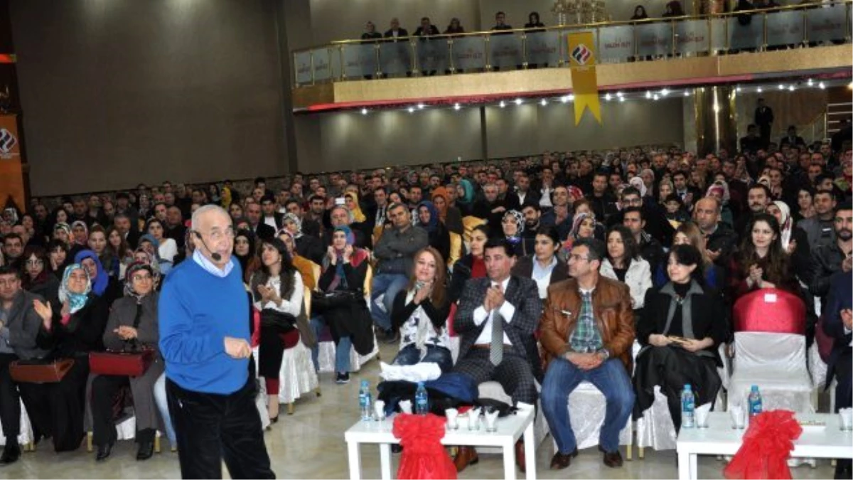 Prof. Dr. Doğan Cüceloğlundan Konferans