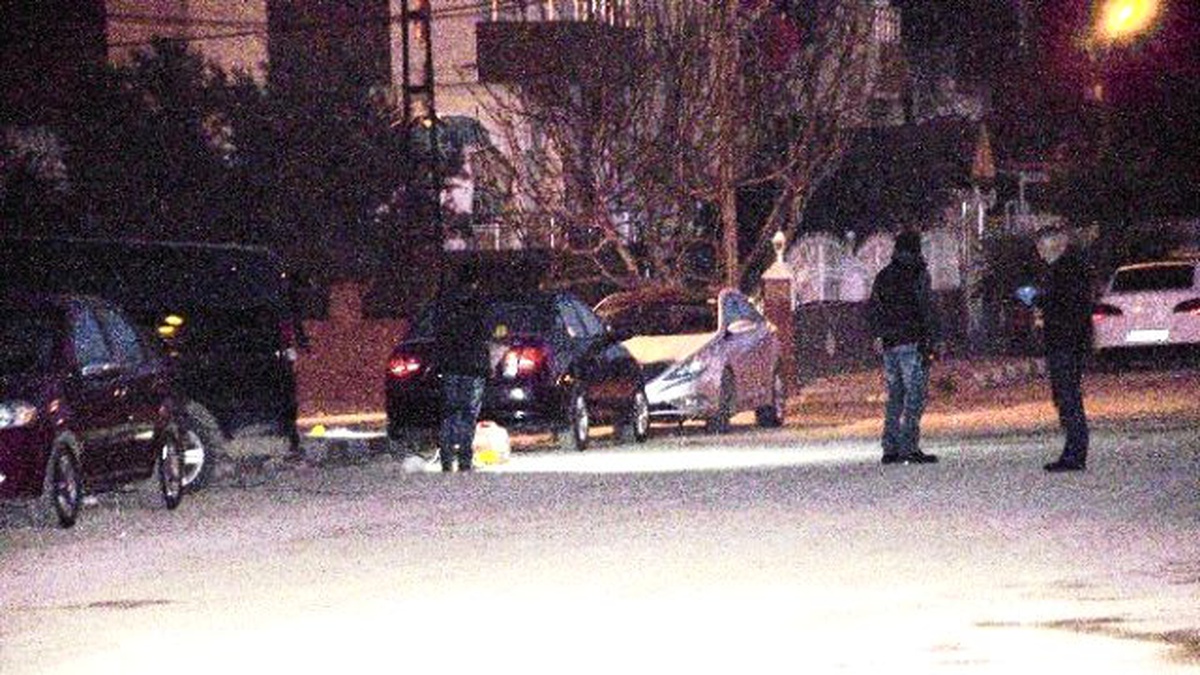 Reyhanlı\'da Otomobilin Altından İki Bomba Düzeneği Çıktı
