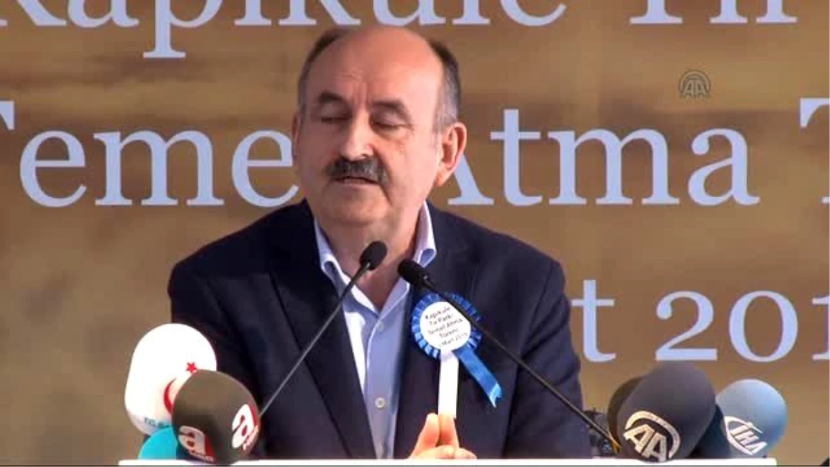 Sağlık Bakanı Müezzinoğlu: "Silahı Bırakarak, 78 Milyonun Kardeşliğini Yeniden Başarabiliriz"