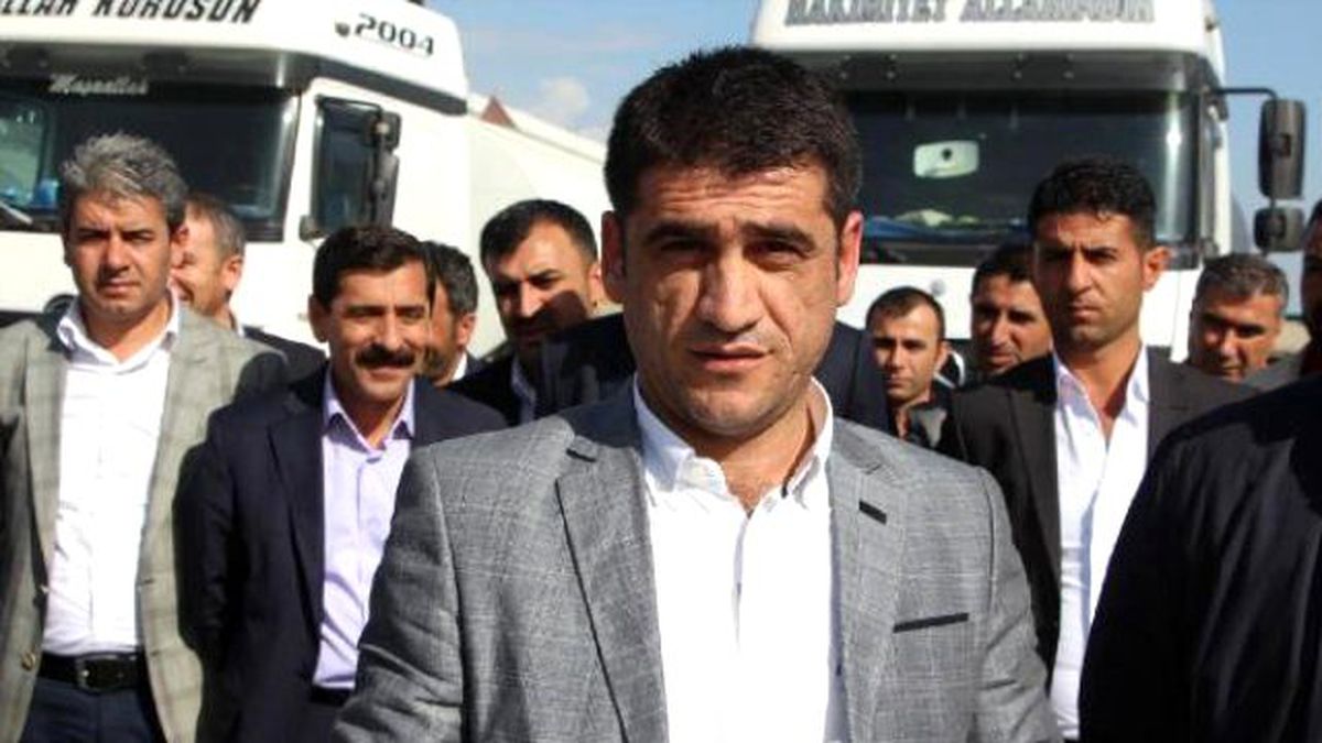 Silopi\'de Akaryakıt Firma Sahiplerinden Protesto