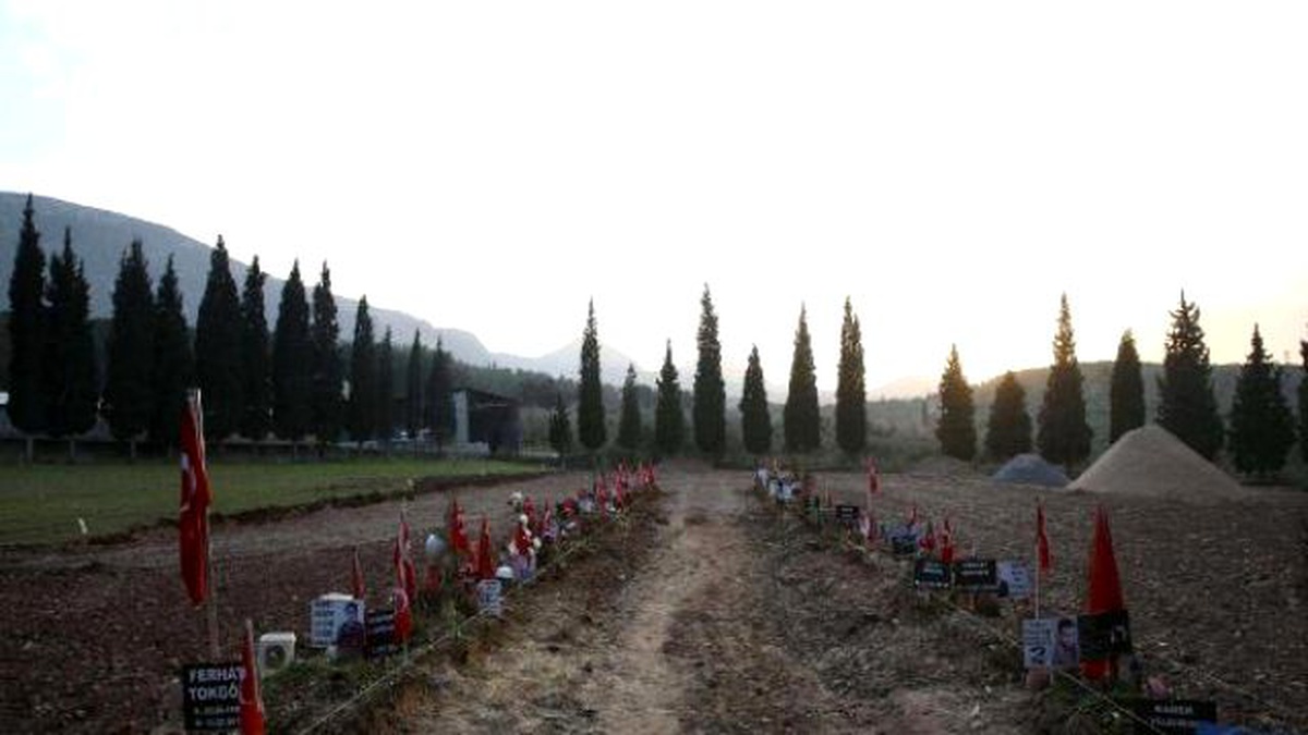 Soma Maden Şehitliği Anıtı İnşaatına Başladı