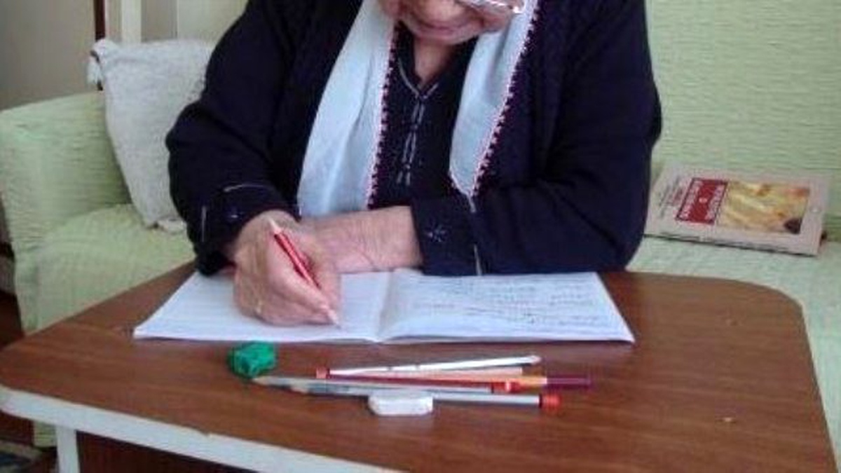 70 Yaşında Okuma Yazma Öğrendi