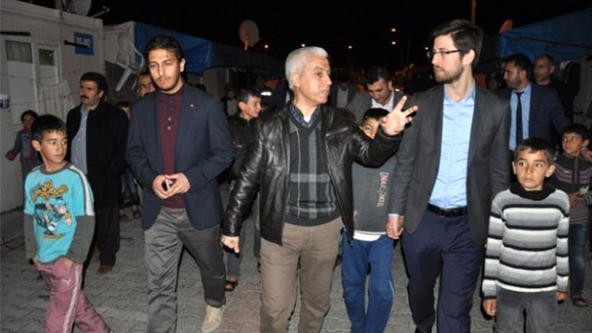 AK Parti Heyeti, Suriyelileri Ziyaret Etti