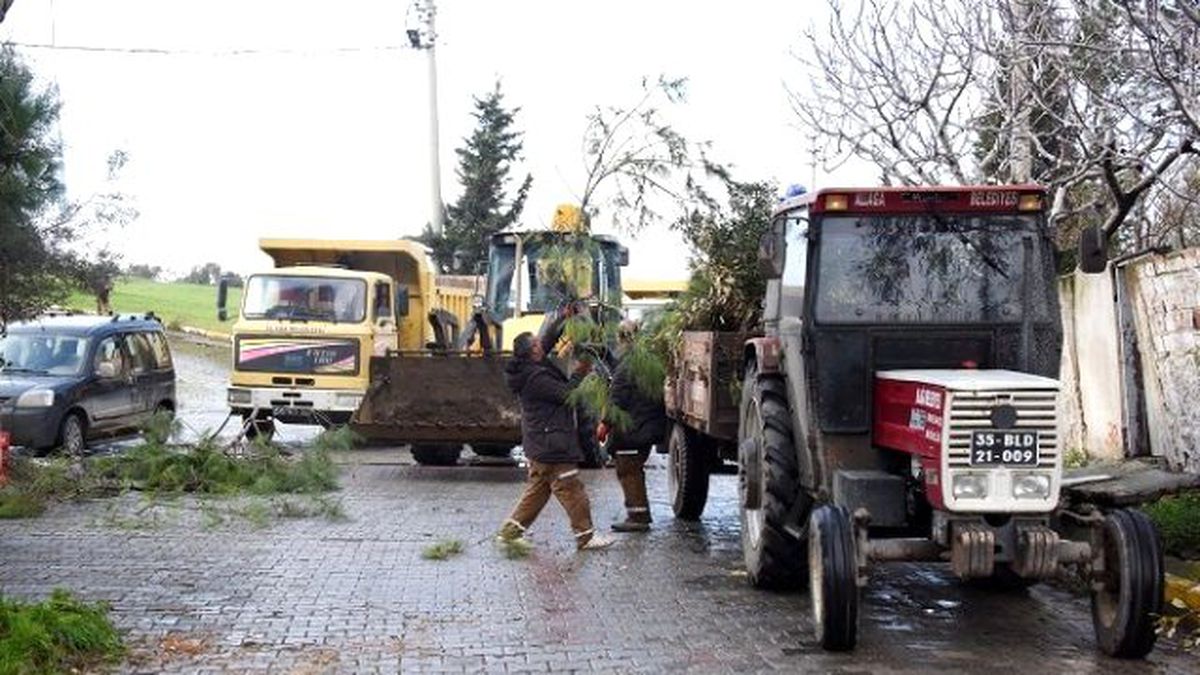 Aliağa\'da Altyapı ve Çevre Düzenleme Çalışmaları