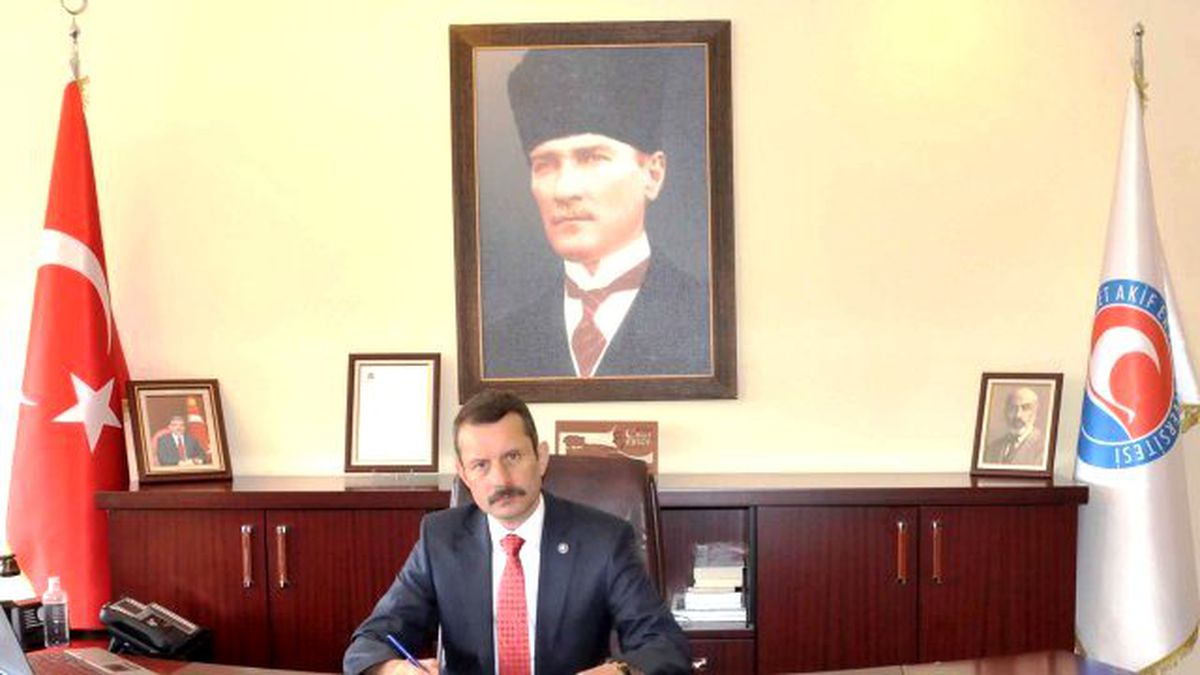 Makü\'deki Rektörlük Seçimine Doğru