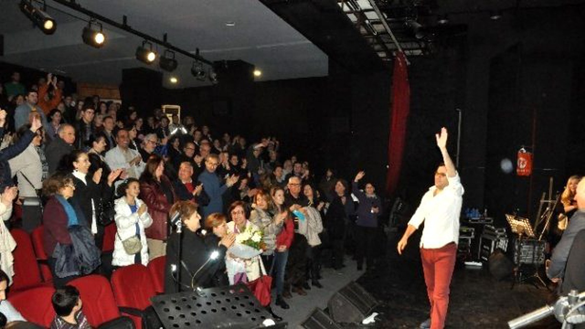 Aykırı Kumpanyalar Kuşadası\'nda Sahnelendi