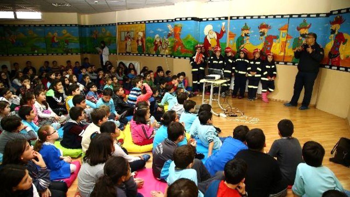 Bilgi Evi Öğrencilerine Yangın Eğitimi