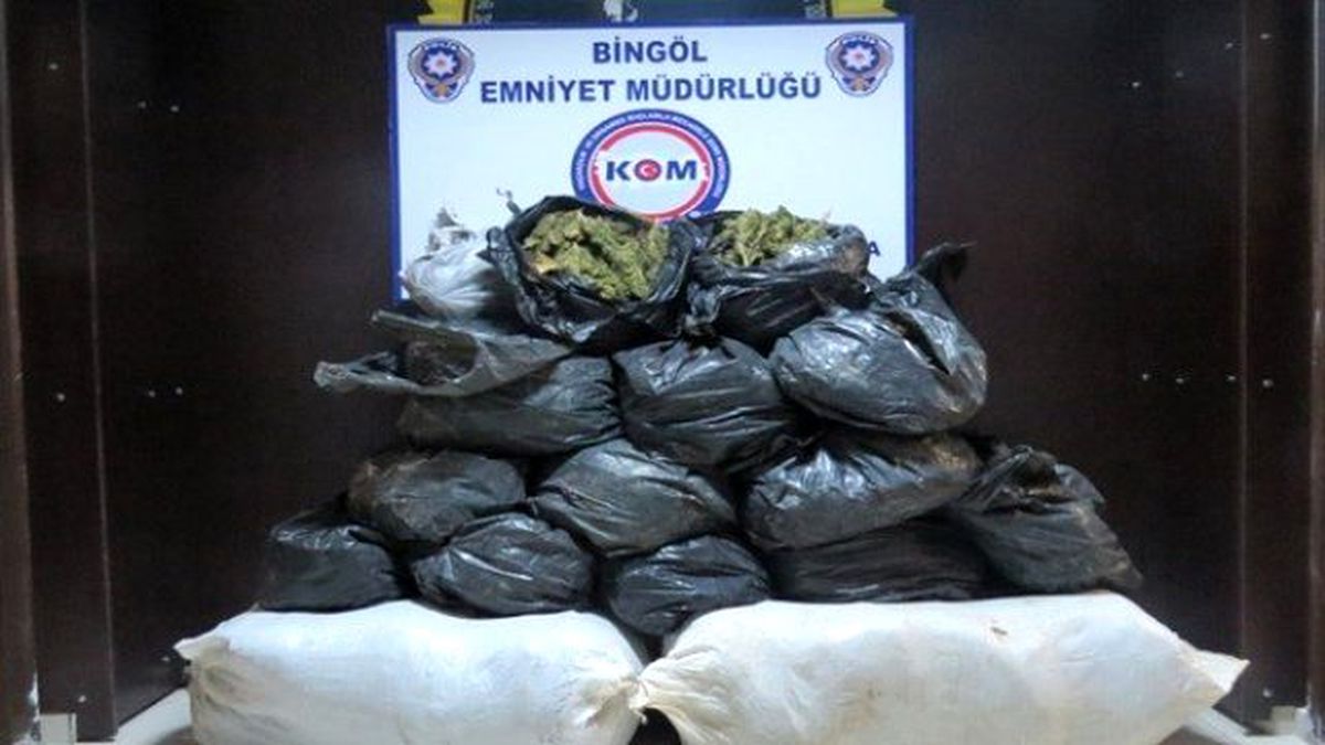 Bingöl\'de 105 Kilogram Esrar Ele Geçirildi