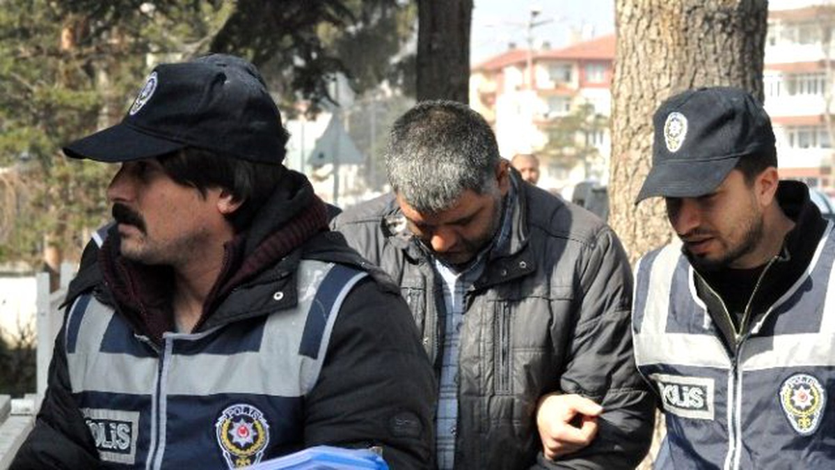 Çalıntı Kamyonetleri Taşıyan Tırın Sürücüsü Adliyede