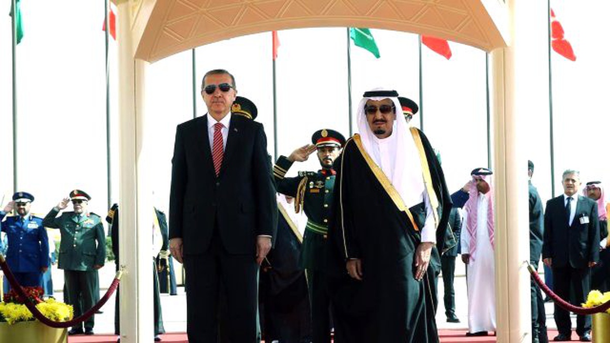 Cumhurbaşkanı Erdoğan\'ı Kral Karşıladı!