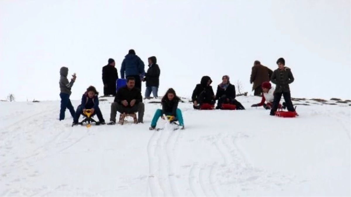 Derbent Aladağ Kayak Merkezi Projesi\'nde Bu Yıl Somut Adımlar Atılacak"