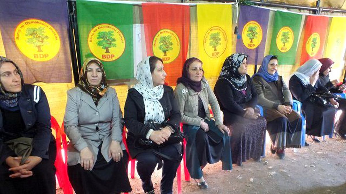 Kadınların Mitingi Ertelendi