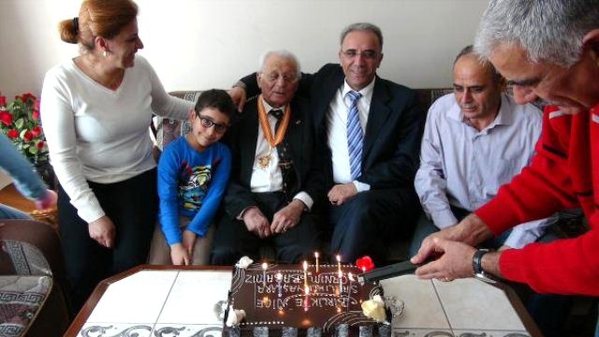 Kore Gazisi Aşkın, 88\'inci Yaşını Kutladı