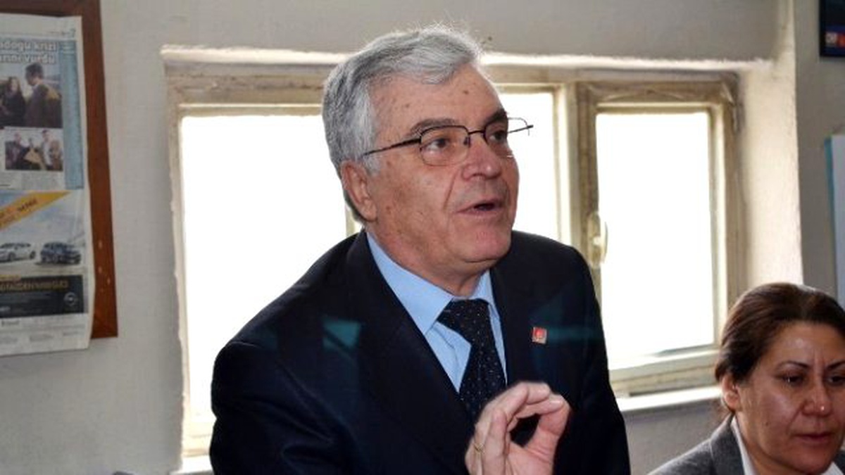 Kula CHP\'den AK Parti\'ye Üzüm Eleştirisi