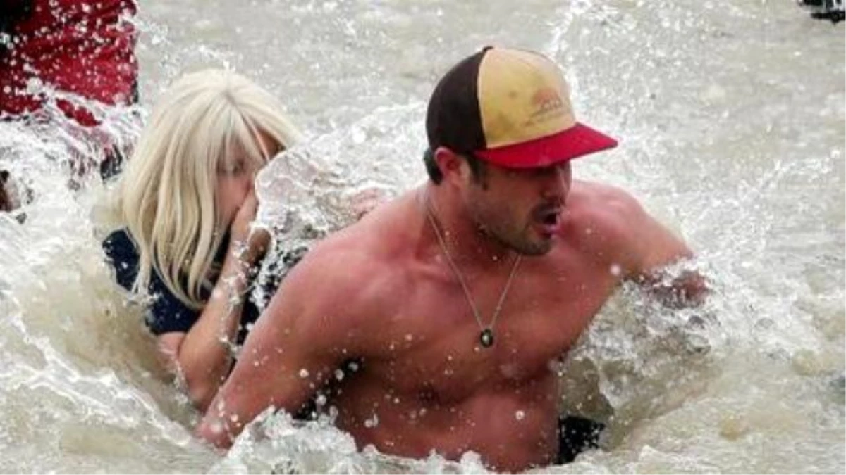 Lady Gaga Takes The Polar Plunge With Vince Vaughn
