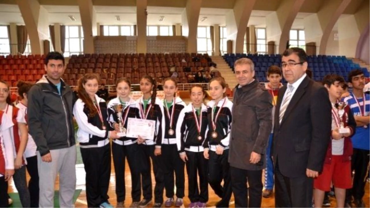 Okullar Arası Yıldızlar Badminton İl Birinciliği Turnuvası Sona Erdi