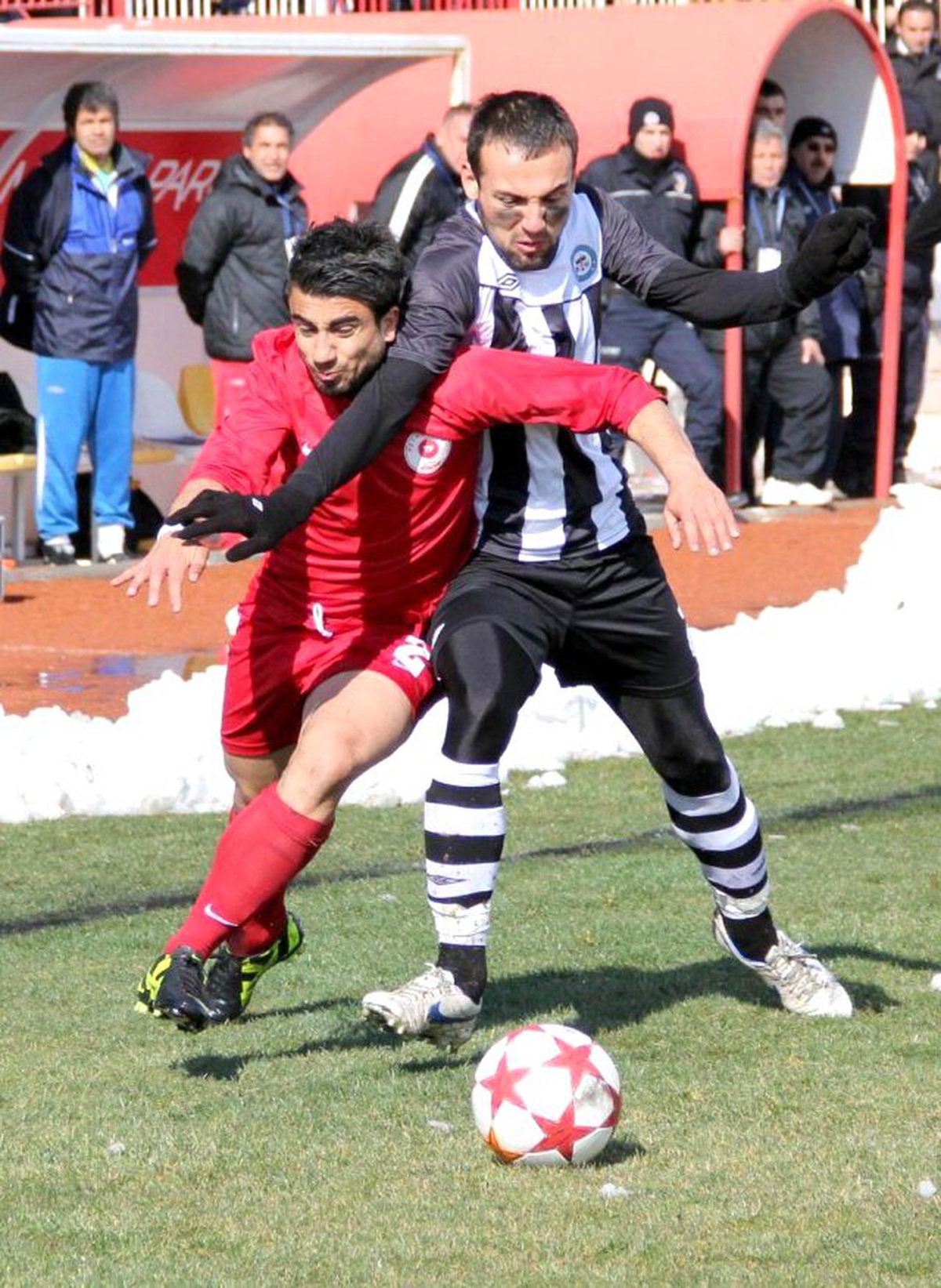 Petrolspor, Adliyespor\'u 2-0 Yendi