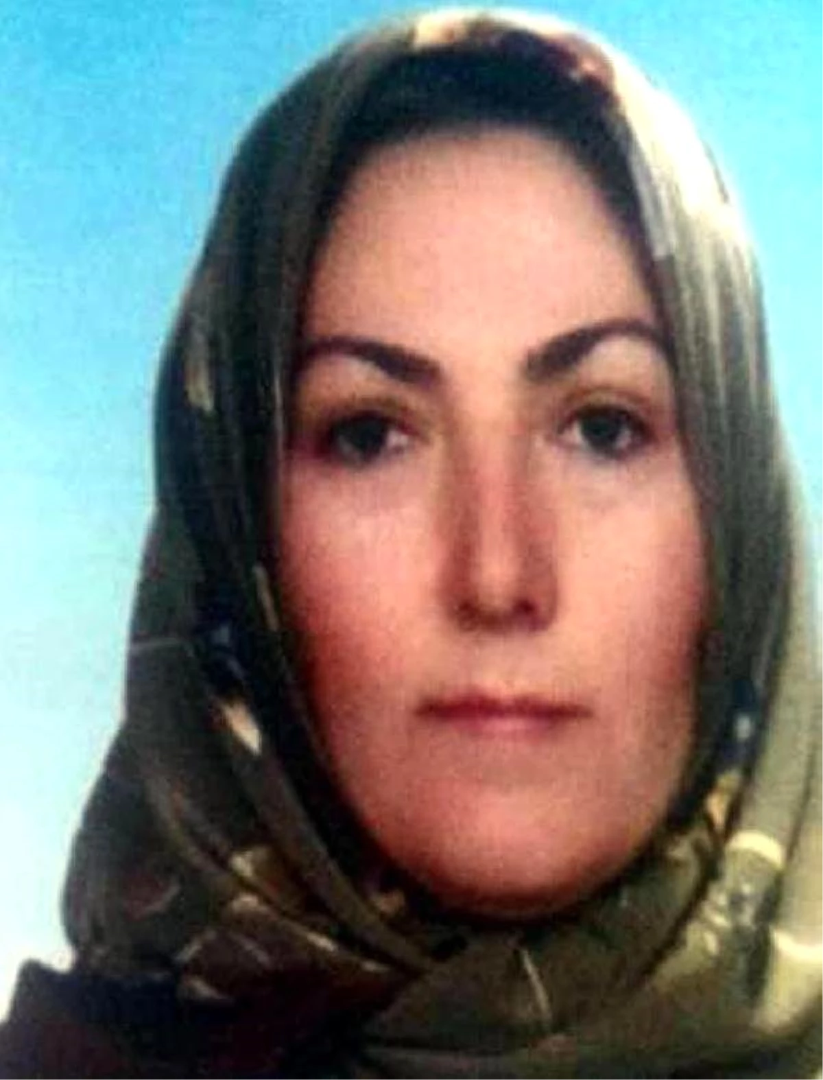 Porsuk Çayı\'nda Cesedi Bulunan Kadının Cenazesi Sarıkamış\'a Götürüldü