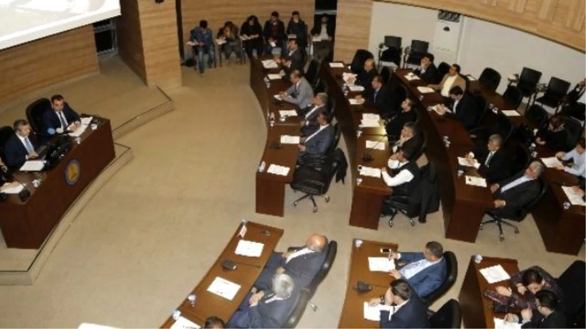 Şahinbey Belediyesi Meclisi Özgecan\'ı Unutmadı