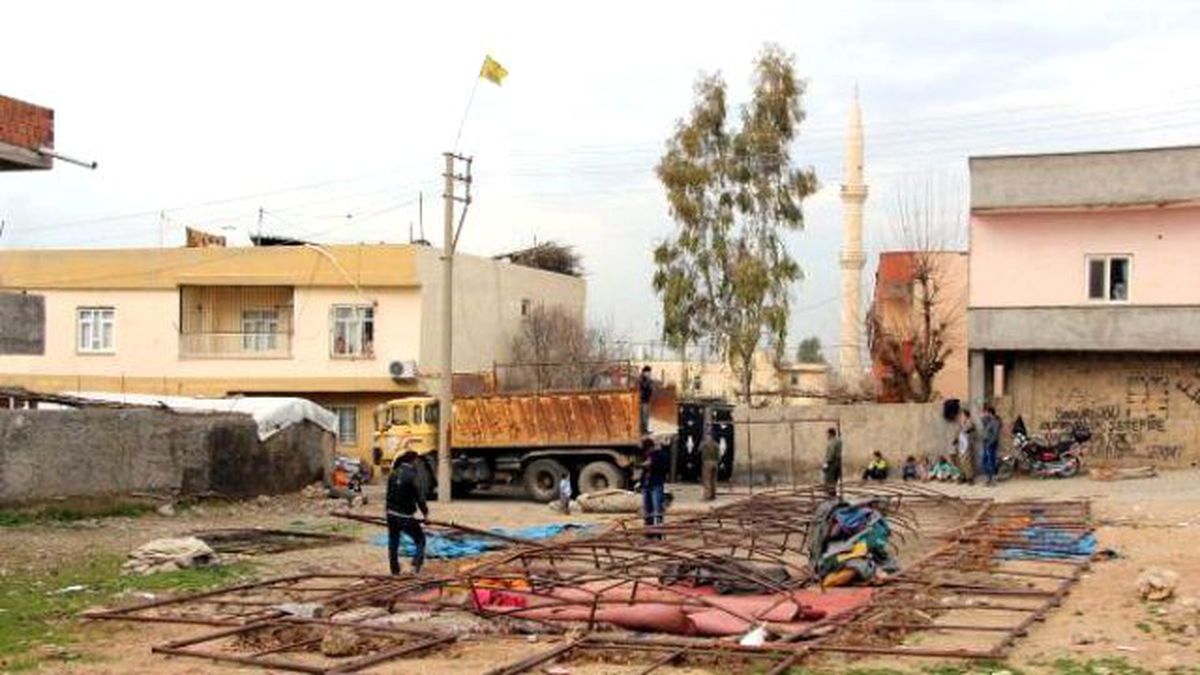 Öcalan\'ın PKK\'ya Silah Bırakma Çağrısına İlk Yanıt Silopi\'den Geldi