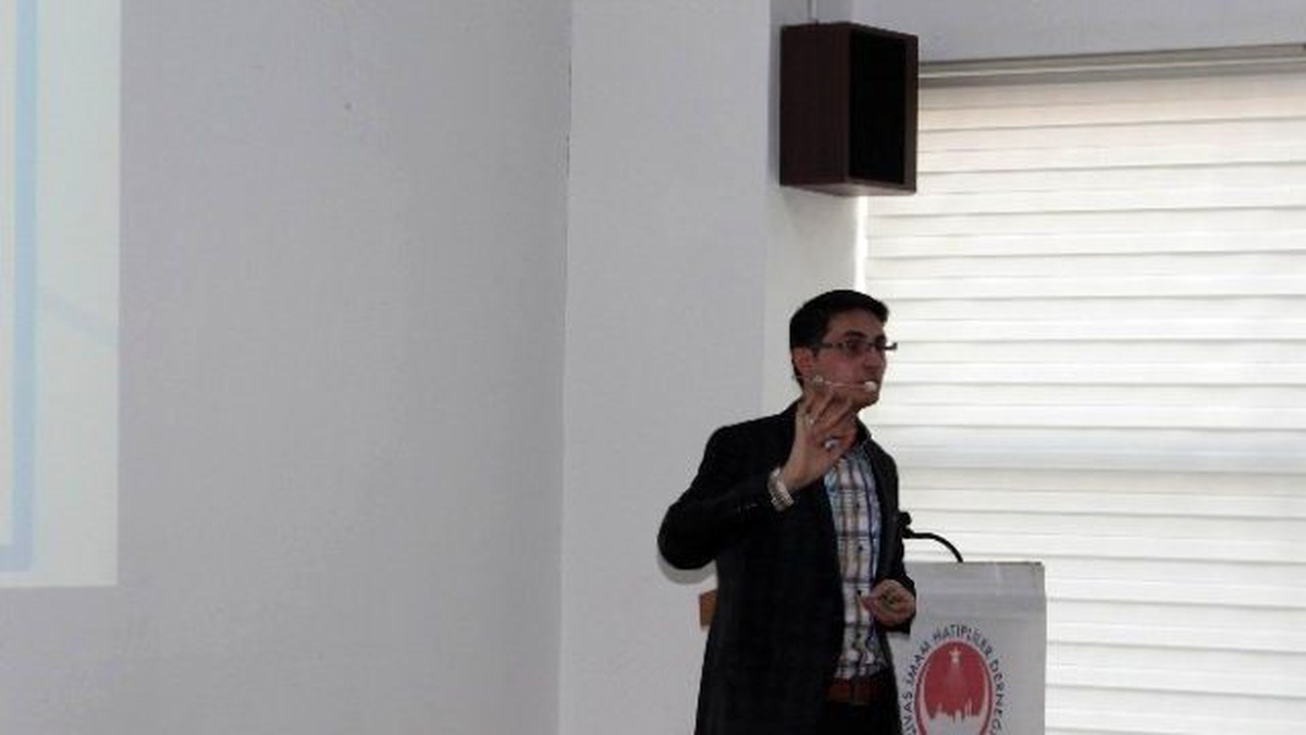 Sivas\'ta \'Hedef Belirlemenin Gücü\' Adlı Seminer Düzenlendi