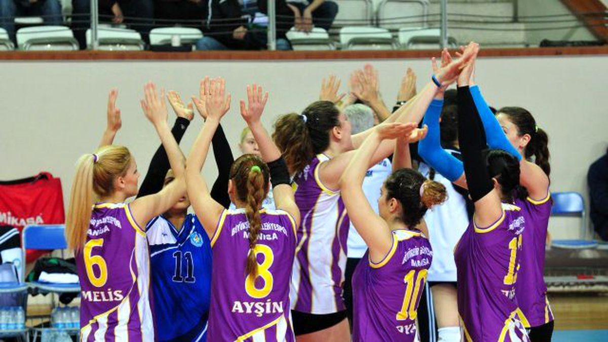 Sultanlar Set Vermedi 0-3