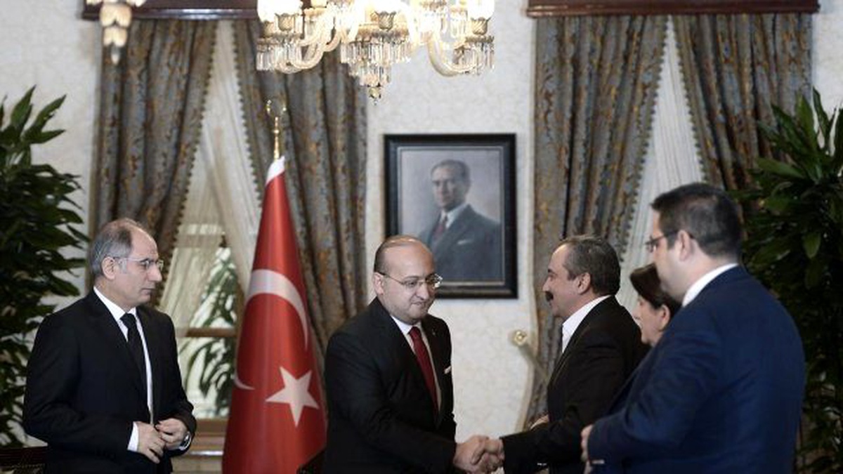 Tarihi Açıklamayı 3 Adım İzleyecek