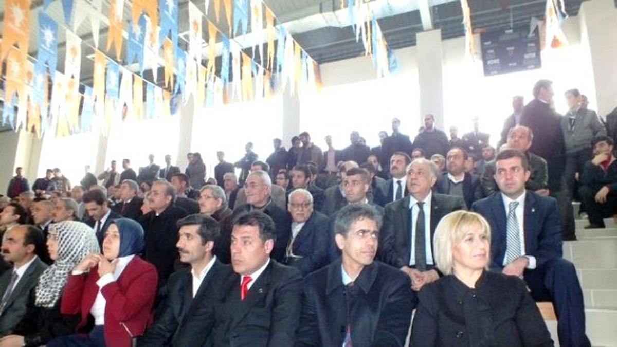 Temayül Yoklamasında Kandaşoğlu\'na Yoğun İlgi