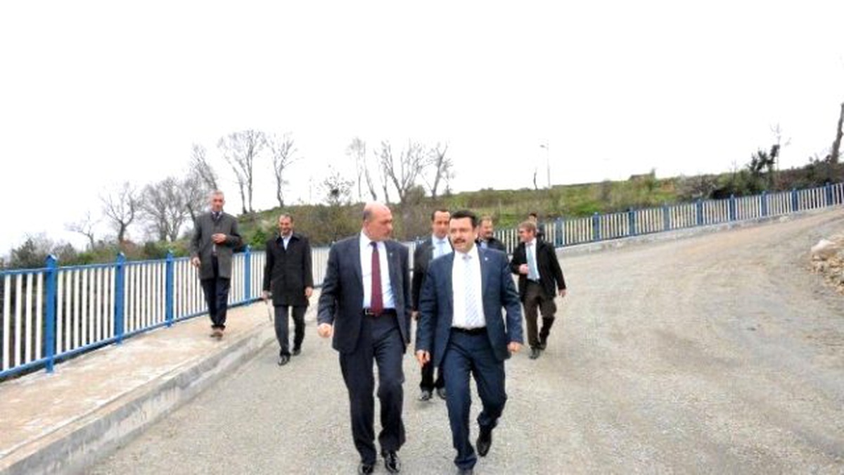 Trabzon\'da 40 Yıldır Beklenen Yol Açılıyor