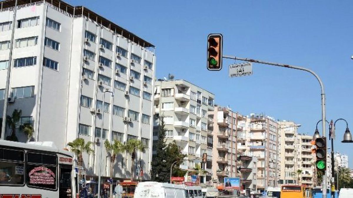 Trafikte \'Akıllı Kavşak\' Uygulaması Başladı