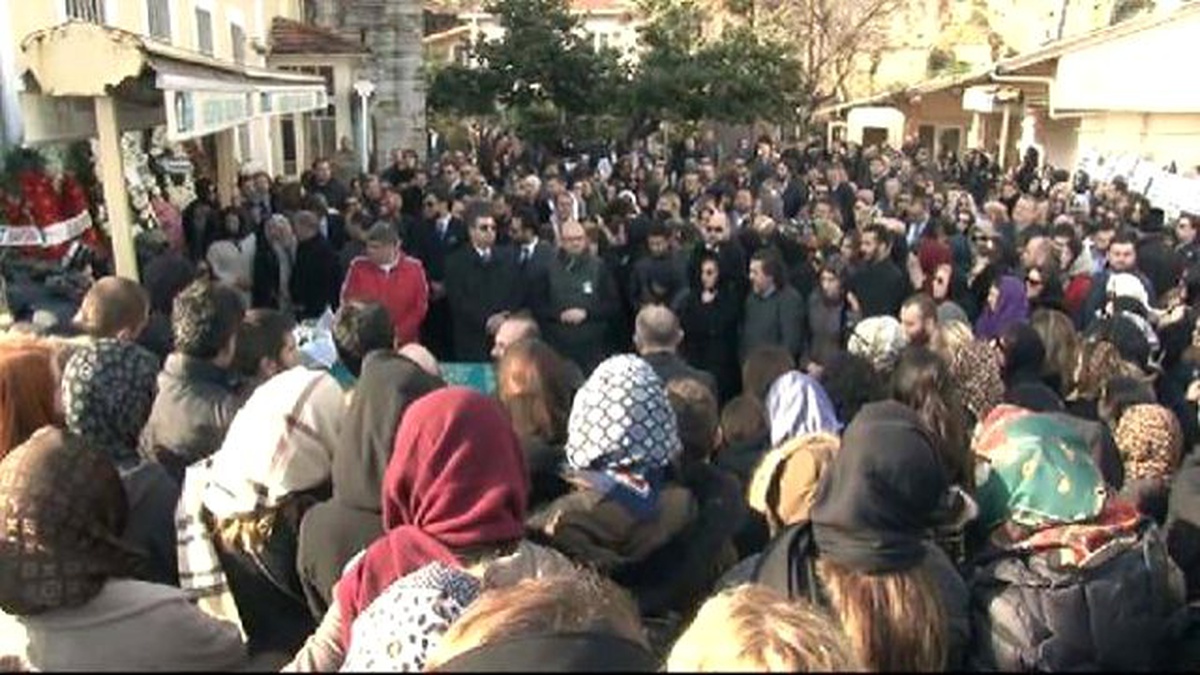 Ünlü Diyetisyene Gözyaşlarıyla Veda