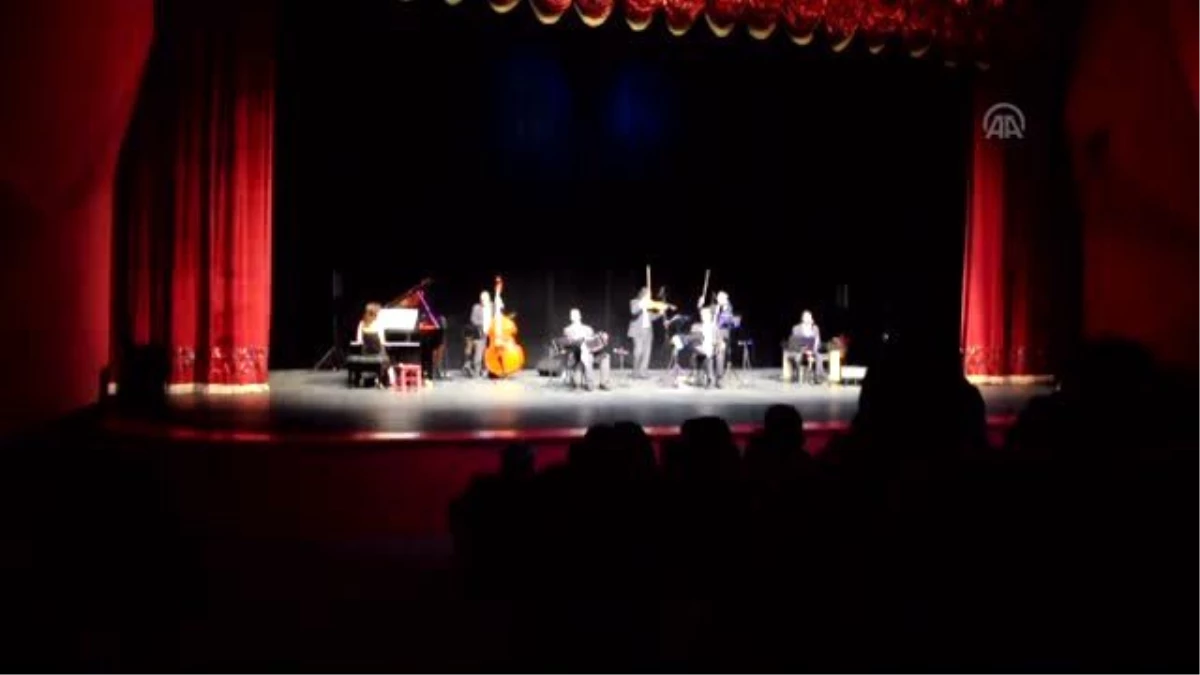 Ünlü Tango Orkestrası, Eskişehir\'de Konser Verdi