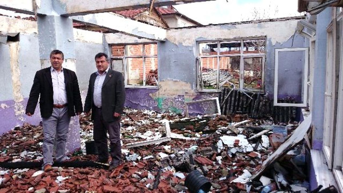 Yangınzede Köy İhaleyi Bekliyor