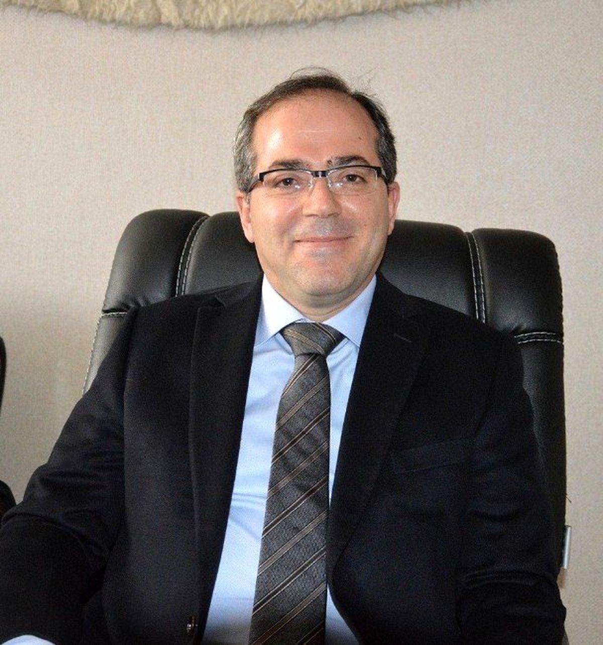 Altaç\'tan Başbakan\'ın Başlattığı Selamlama Kampanyasına Destek
