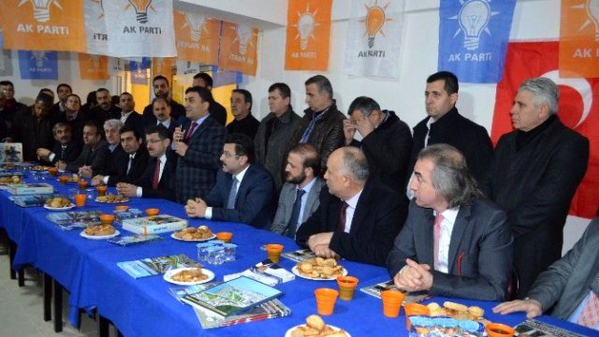 Altunbaş, Fatih Mahalle Teşkilatı\'nın Açılışında Aday Adayı ve Partililer ile Buluştu